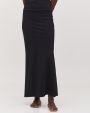  חצאית מקסי חלקה /  Noir Collection של DE BASE