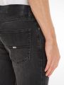  מכנסי ג'ינס ארוכים Slim Fit של TOMMY HILFIGER