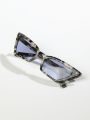  משקפי שמש עיני חתול עם מסגרת פלסטיק בשילוב אבנים Gigi Hadid X של VOGUE EYEWEAR