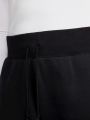  מכנסי טרנינג בגזרה גבוהה / Plus Size של NIKE