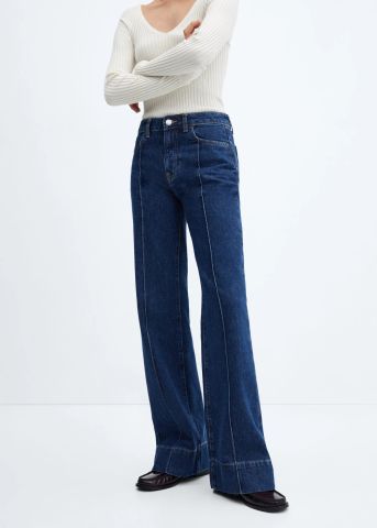 מכנסי ג'ינס ארוכים בגזרה רחבה של MANGO