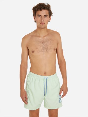 מכנסי בגד ים עם רקמת כיתוב של TOMMY HILFIGER