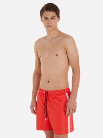 מכנסי בגד ים קצרים עם לוגו של CALVIN KLEIN