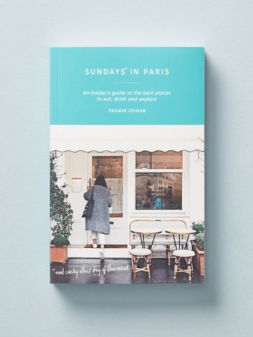 ספר טיולים Sundays in Paris