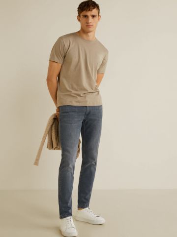 ג'ינס Slim-fit עם ווש עדין