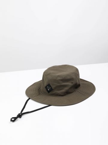כובע באקט קנבס עם פאץ' לוגו
