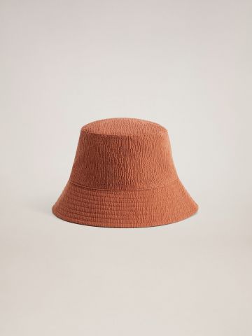 כובע באקט בטקסטורה / נשים