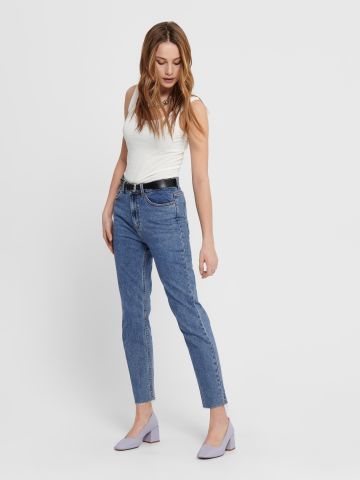 ג'ינס ארוך בסיומת גזורה של ONLY