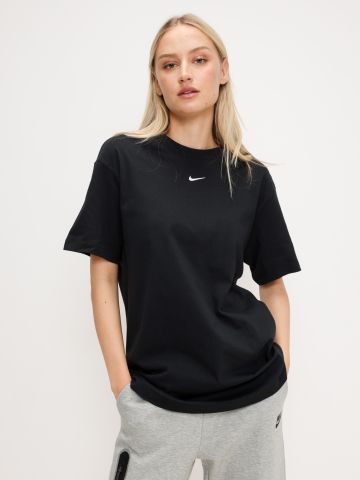 טי שירט עם לוגו Nike Sportswear Essential של NIKE