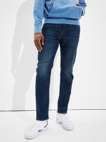ג'ינס ארוך בשטיפה כהה בגזרת  Slim Straight של AMERICAN EAGLE