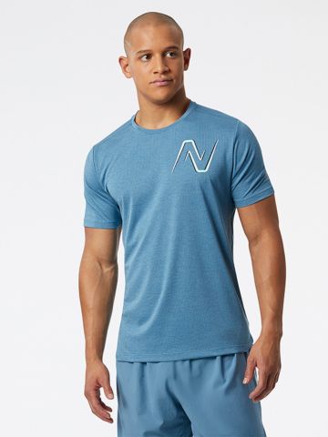 חולצת ריצה עם לוגו של NEW BALANCE