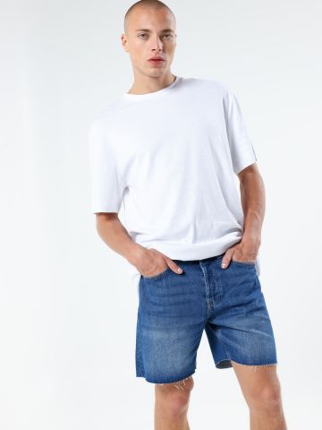 ג'ינס קצר בסיומת פרומה של ONLY & SONS