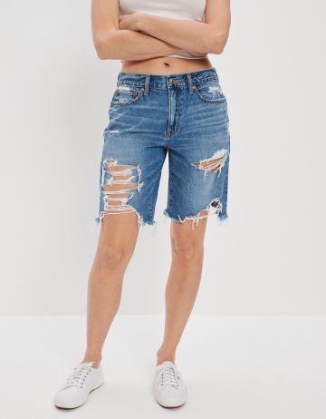 מכנסי ג'ינס ברמודה עם קרעים של AMERICAN EAGLE