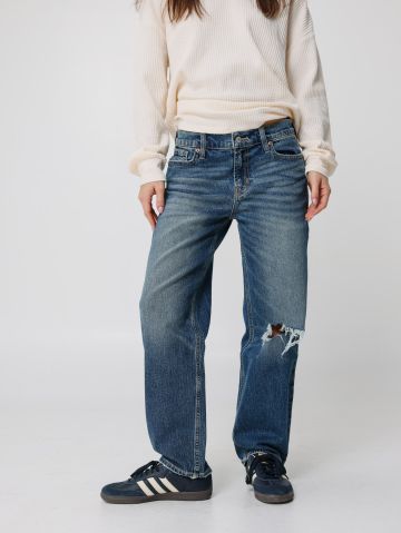 מכנסי ג'ינס בויפרנד של undefined