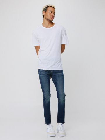 מכנסי ג'ינס סקיני של LEVIS