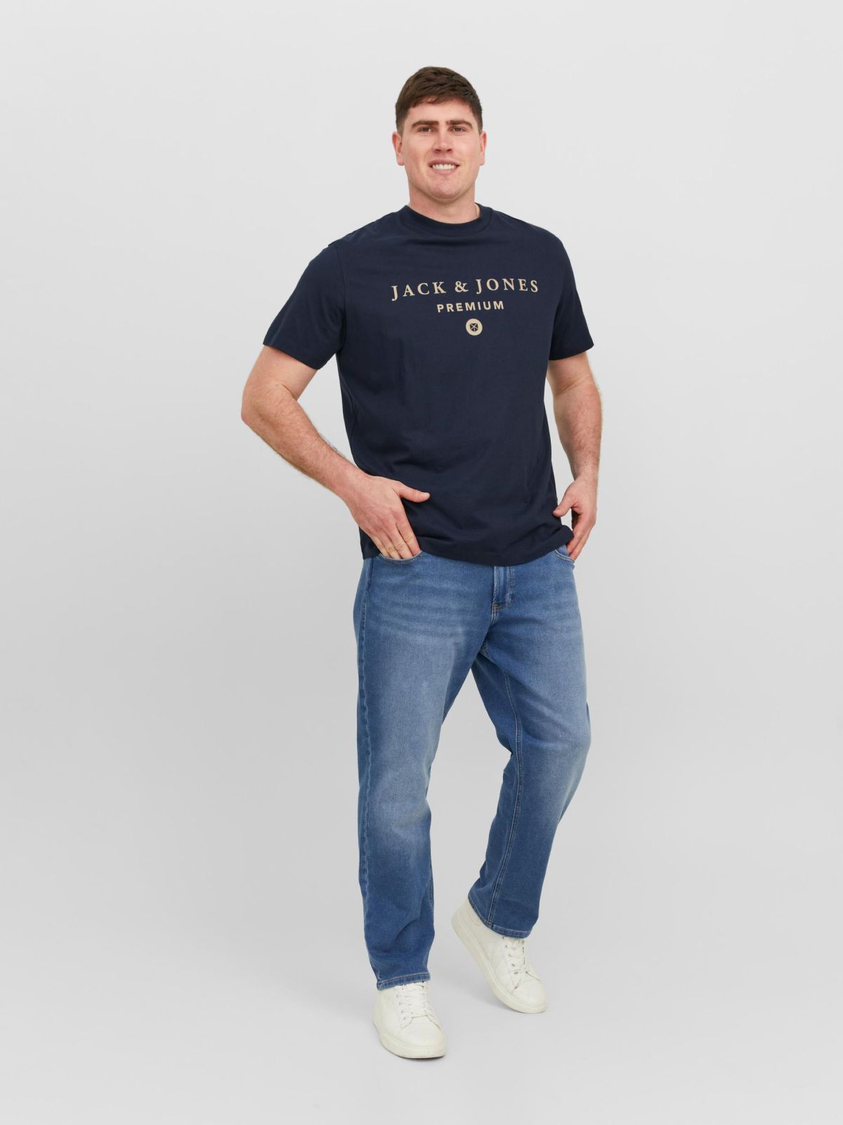  מכנסי ג'ינס ארוכים בגזרה ישרה של JACK AND JONES