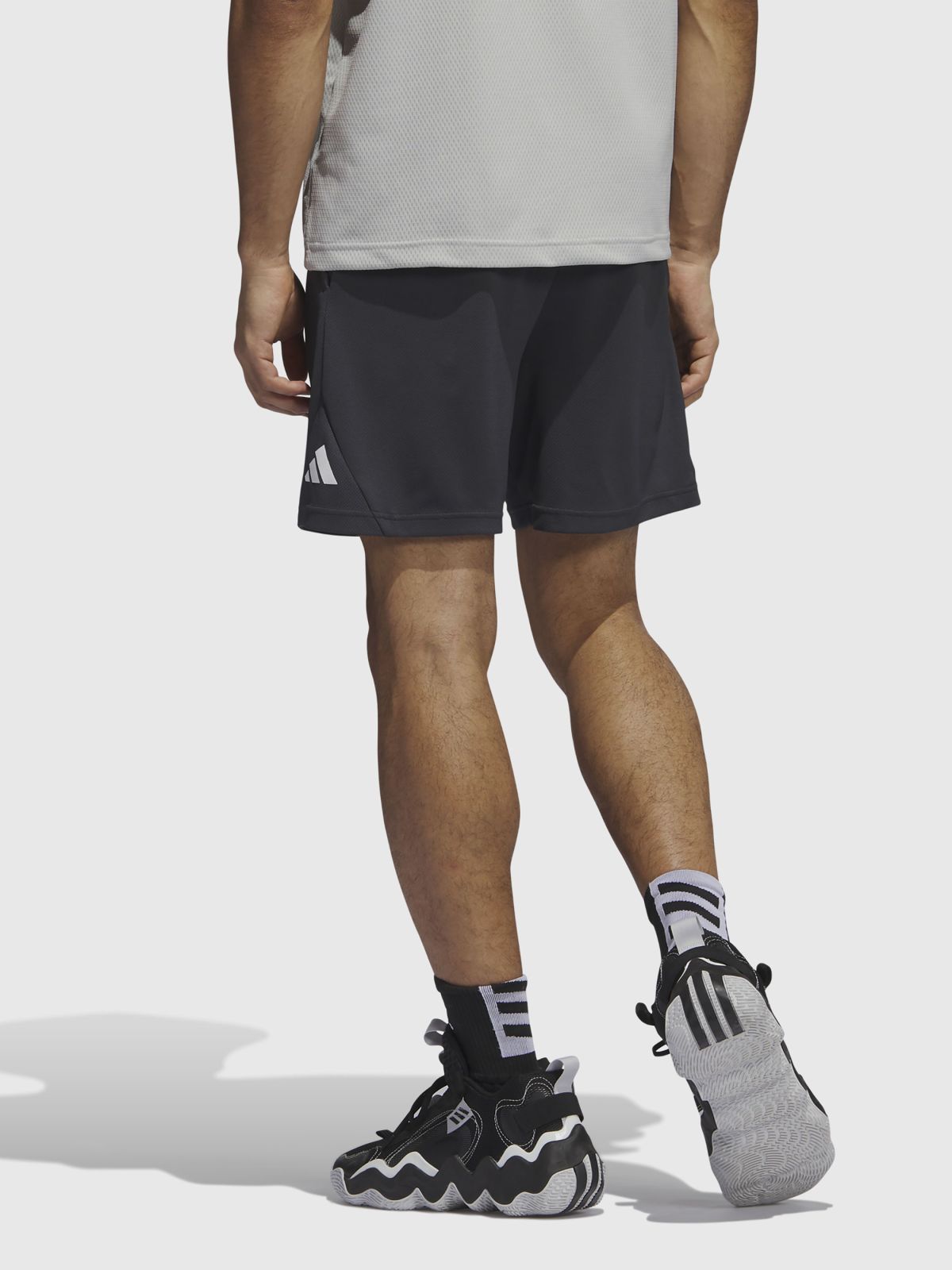  מכנסי כדורסל עם לוגו של ADIDAS Performance