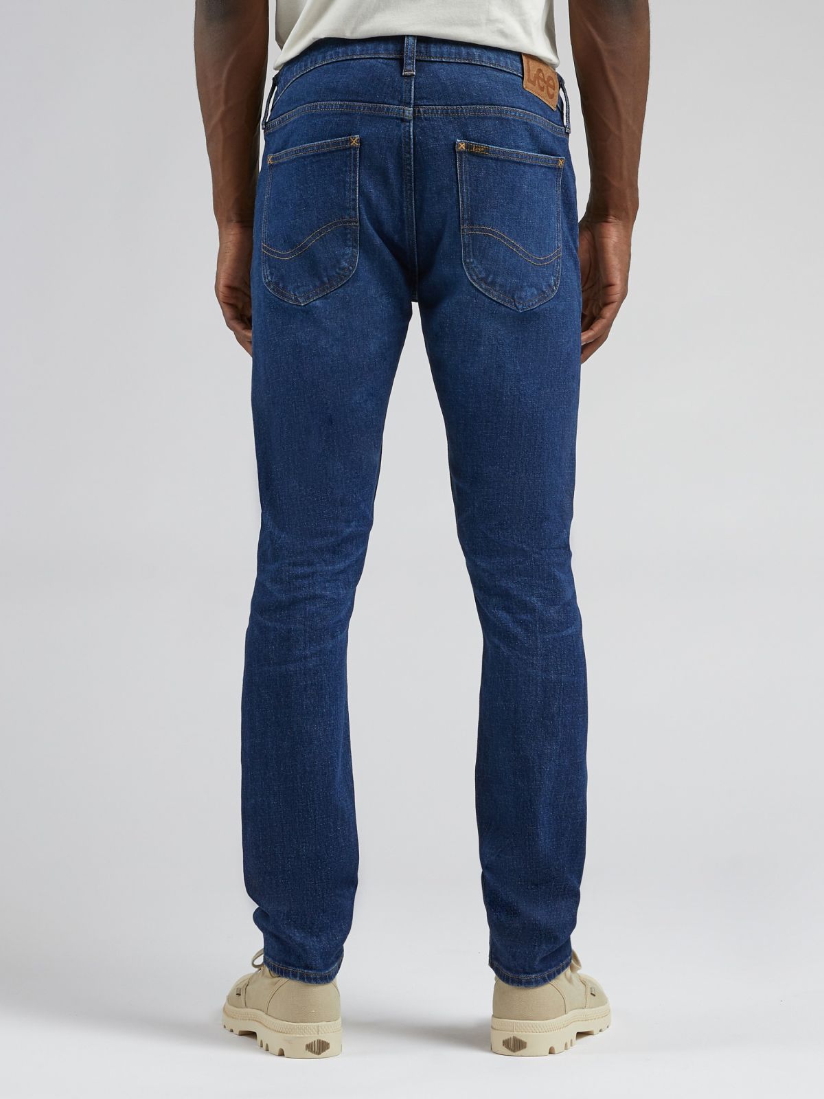  מכנסי ג'ינס בגזרה ישרה של LEE