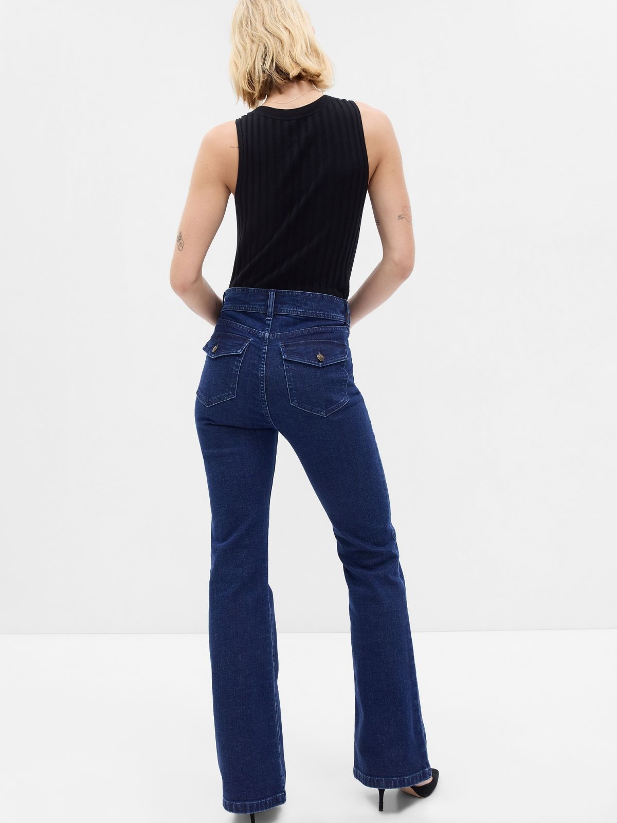  מכנסי ג'ינס בגזרה מתרחבת של GAP