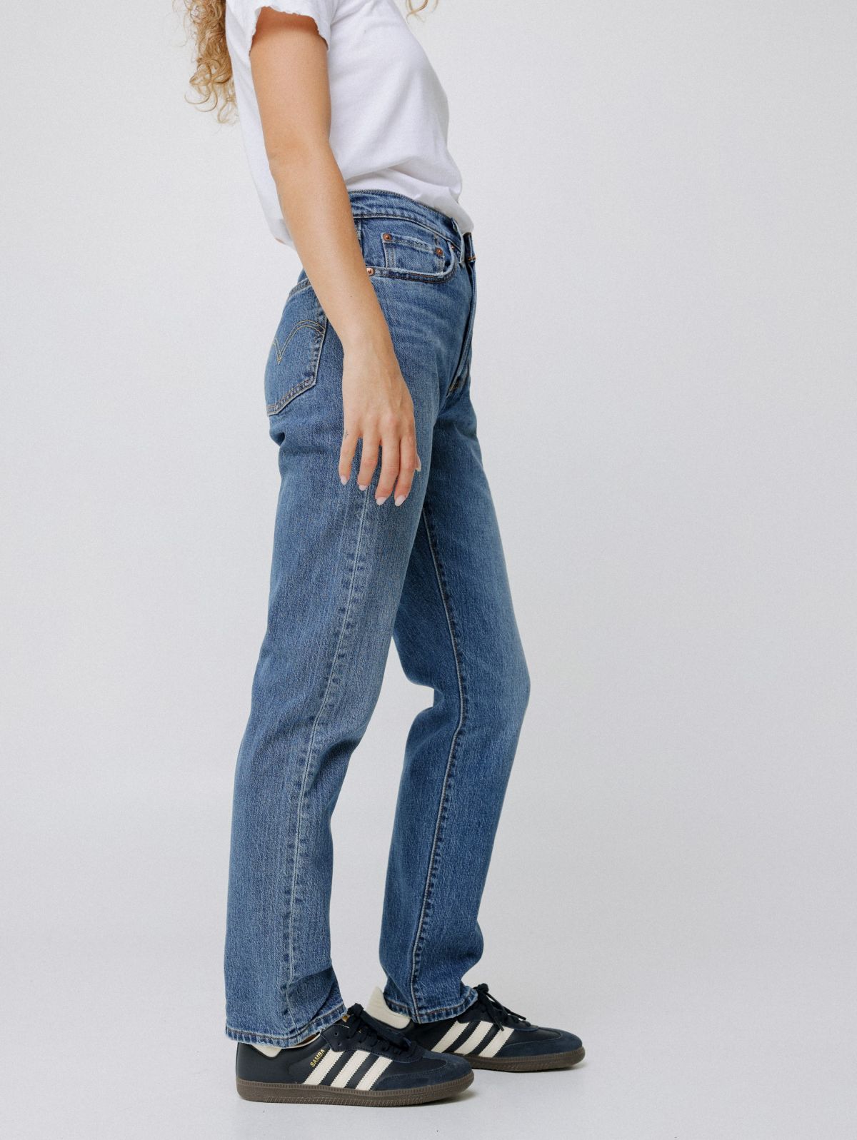  ג'ינס בגזרה ישרה 501 של LEVIS
