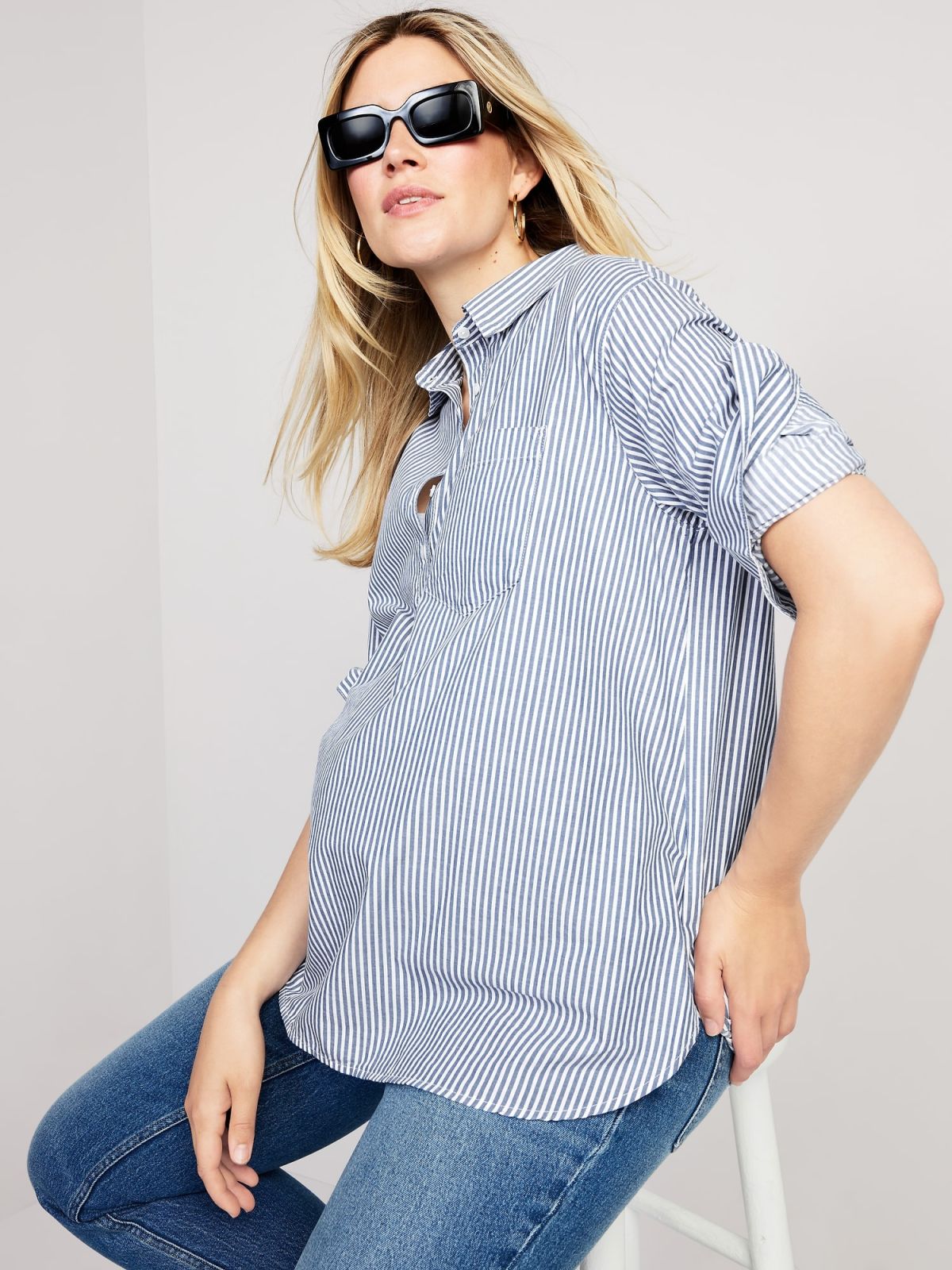  חולצת פסים בשילוב כפתורים / Maternity של OLD NAVY