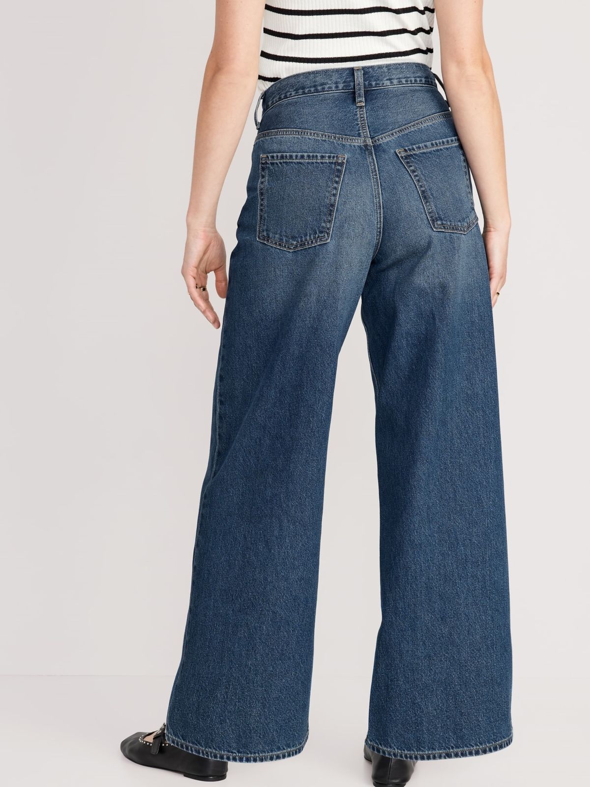  ג'ינס בגזרה רחבה של OLD NAVY