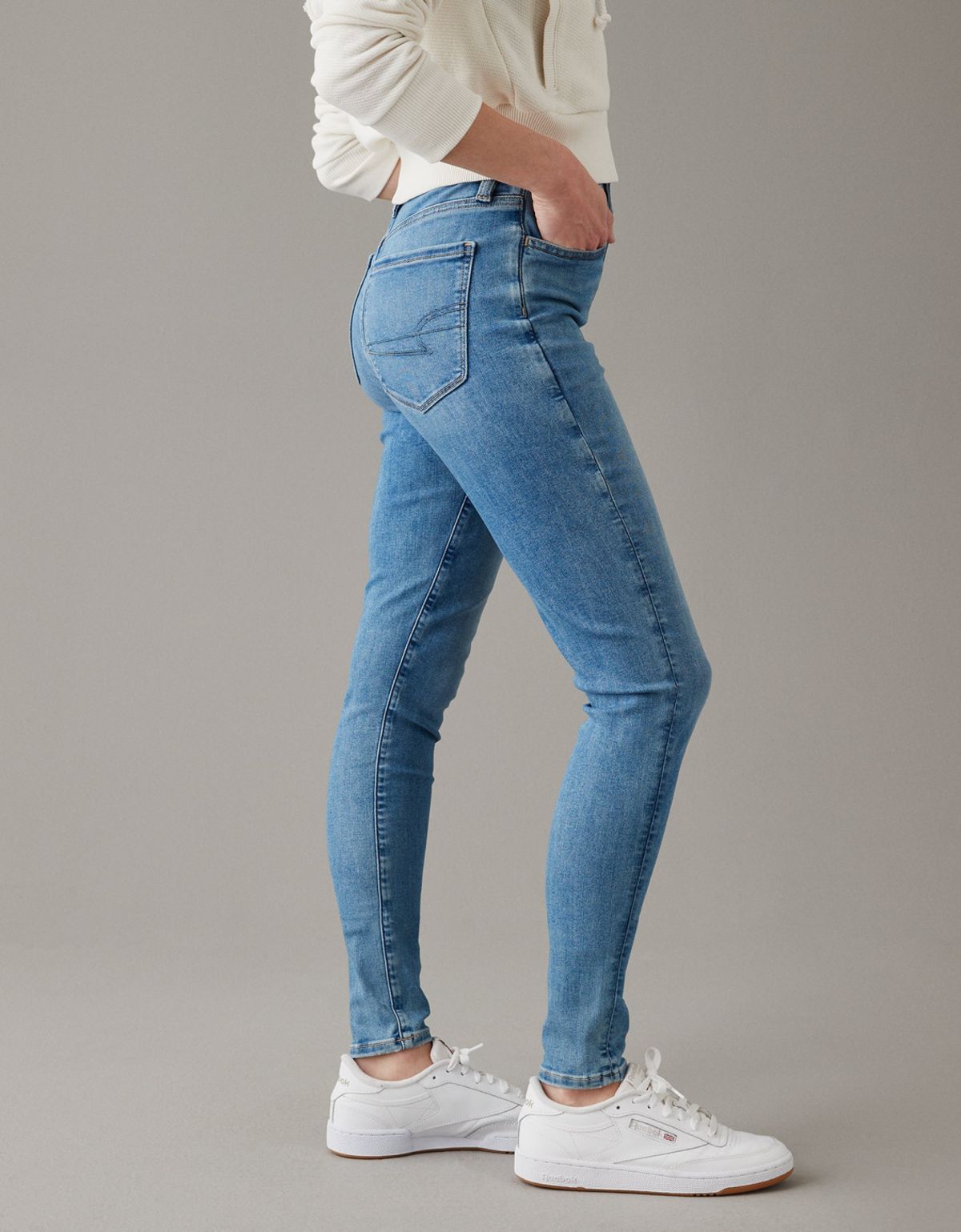  מכנסי ג'ינס SUPER HIGH-RISE JEGGING של AMERICAN EAGLE