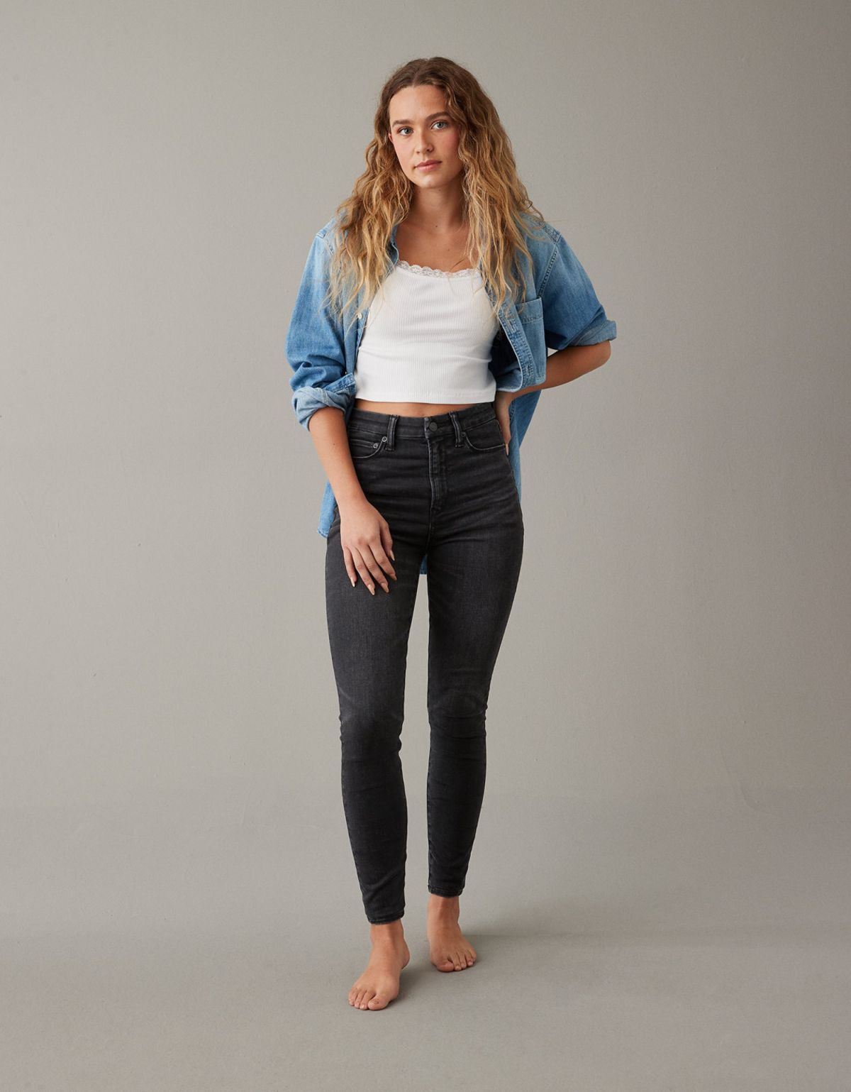  מכנסי ג'ינס SELF SIZE SUPER HIGH RISE JEGG של AMERICAN EAGLE