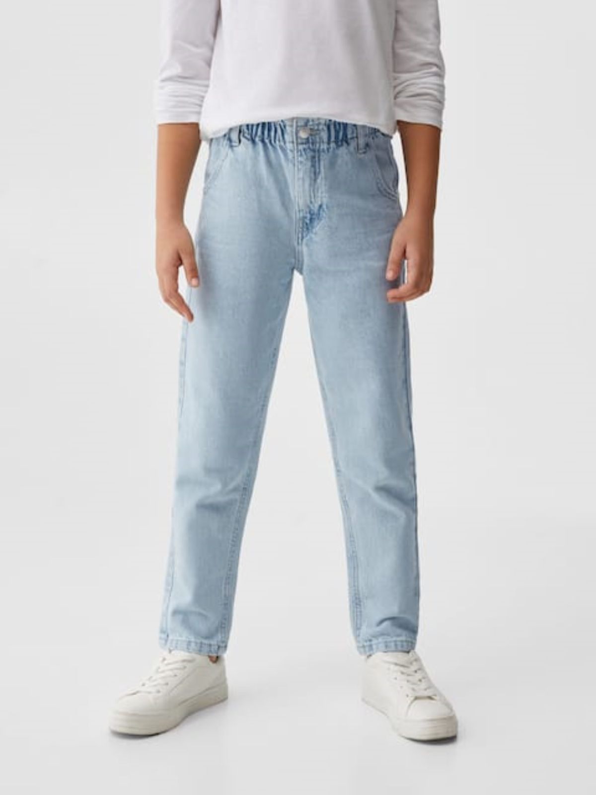  ג'ינס פייפרבאג ארוך של MANGO
