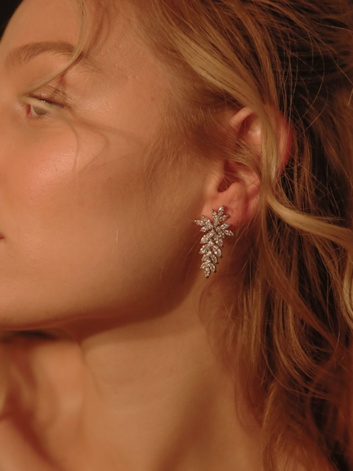  עגילי Crystal cascading Earrings M / נשים של KEREN WOLF