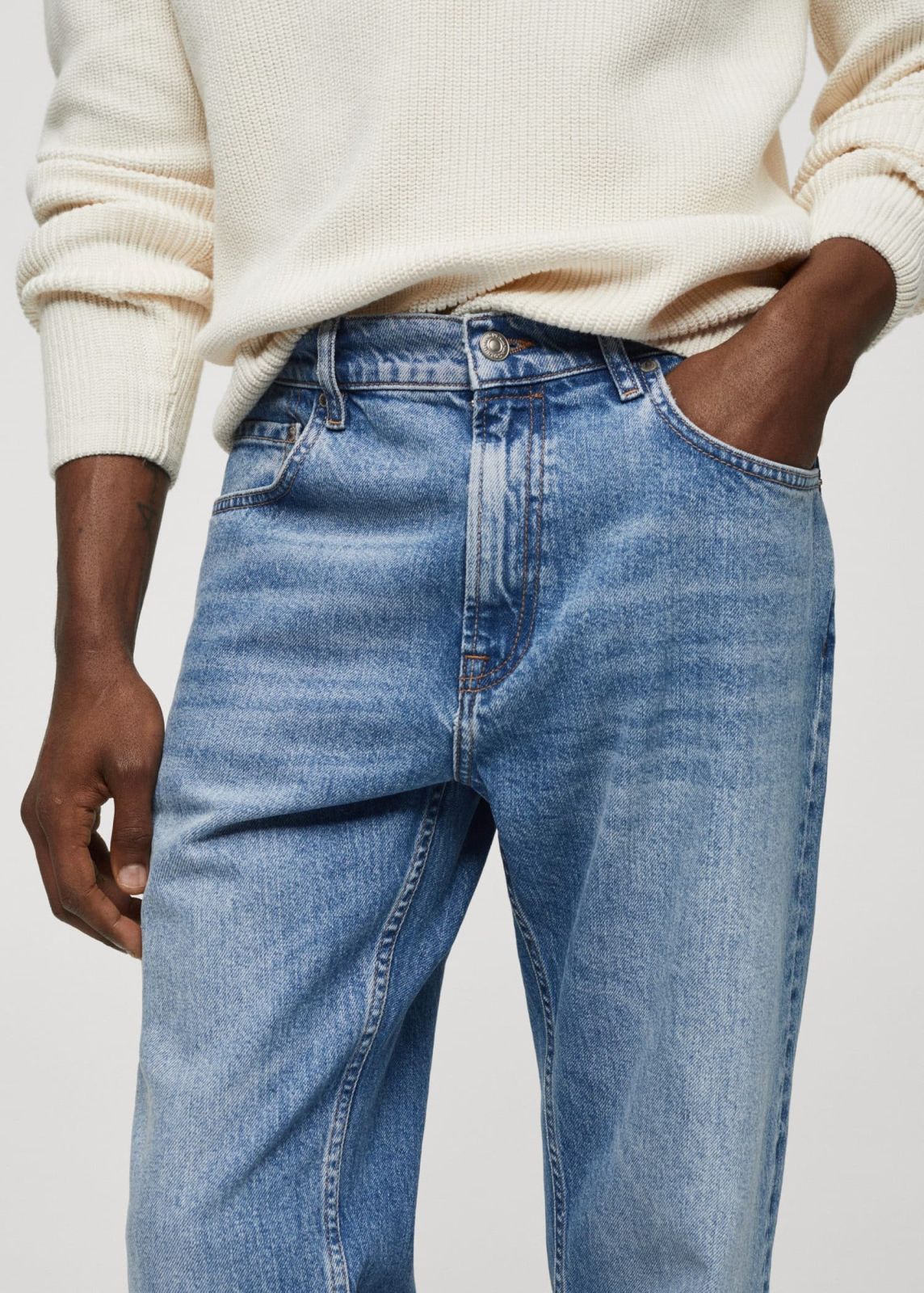  מכנסי ג'ינס ווש של MANGO