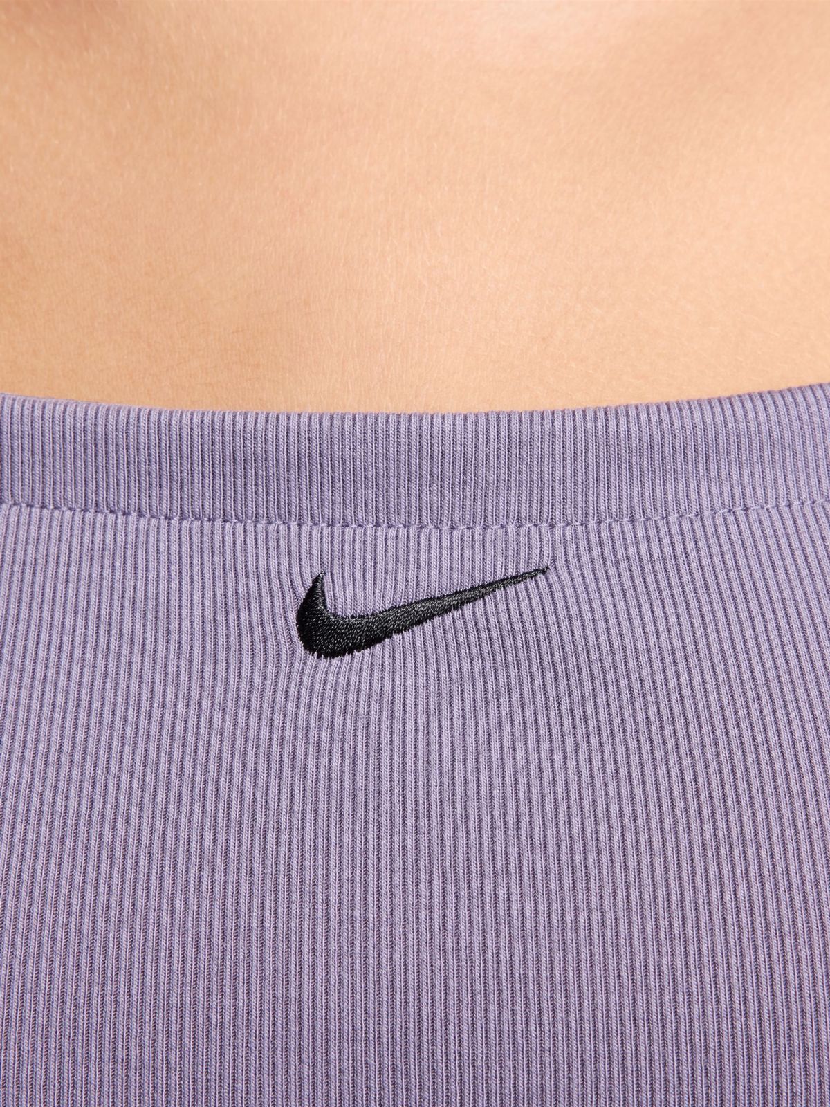  שמלת מיני ריב עם לוגוו Nike Sportswear Chill Knit של NIKE