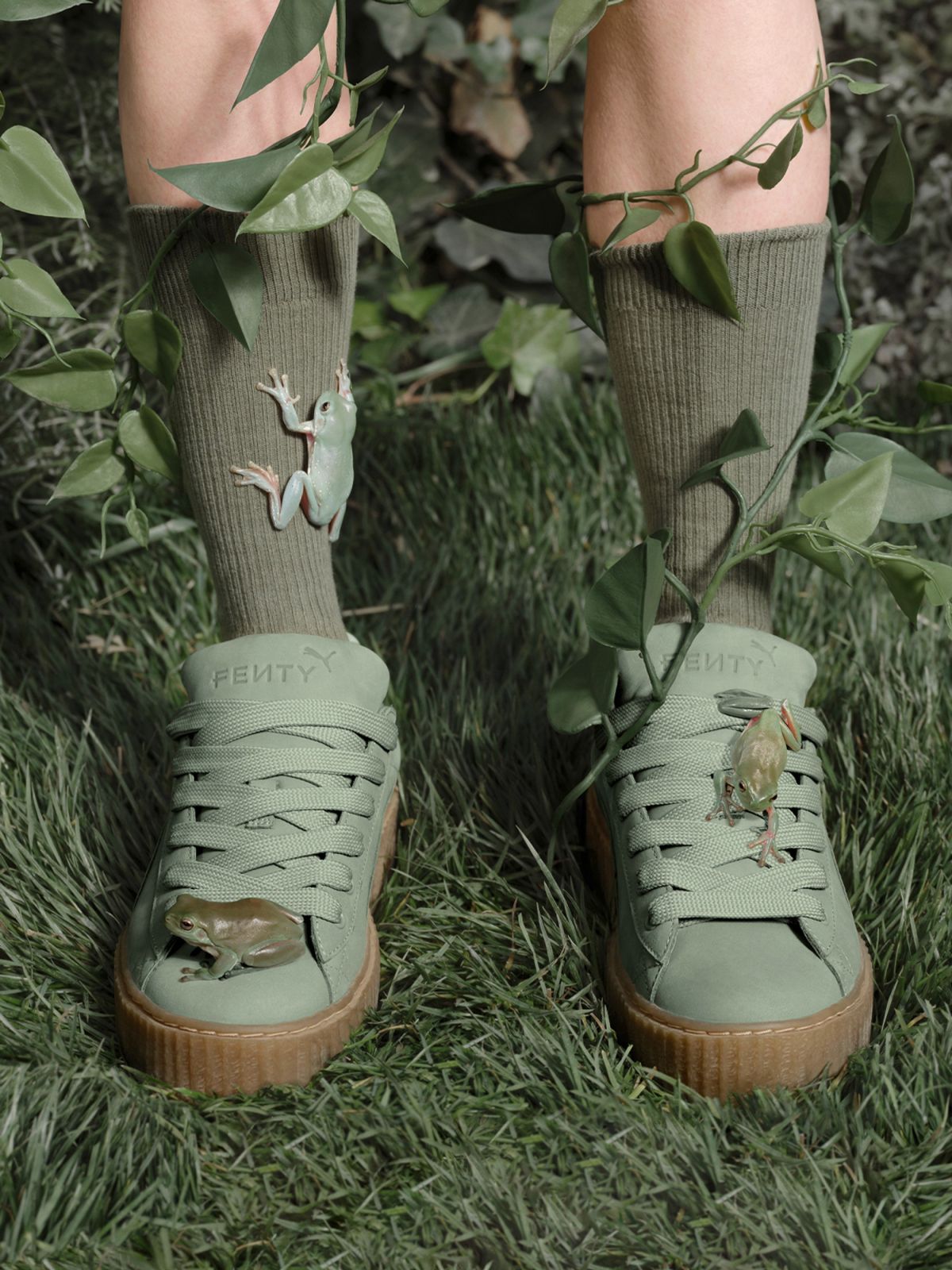  נעלי סניקרס PUMA X FENTY BY Rihanna CREEPER / בנות של PUMA