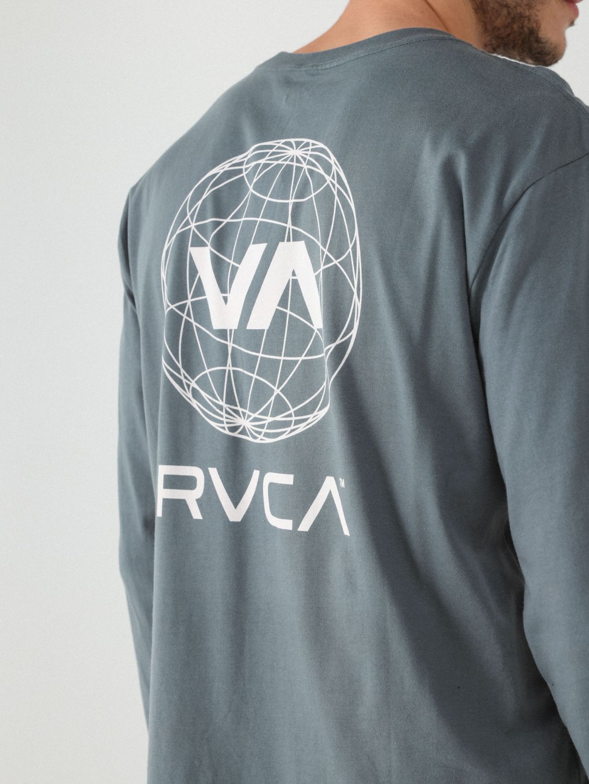  סווטשירט קפוצ'ון עם לוגו של RVCA