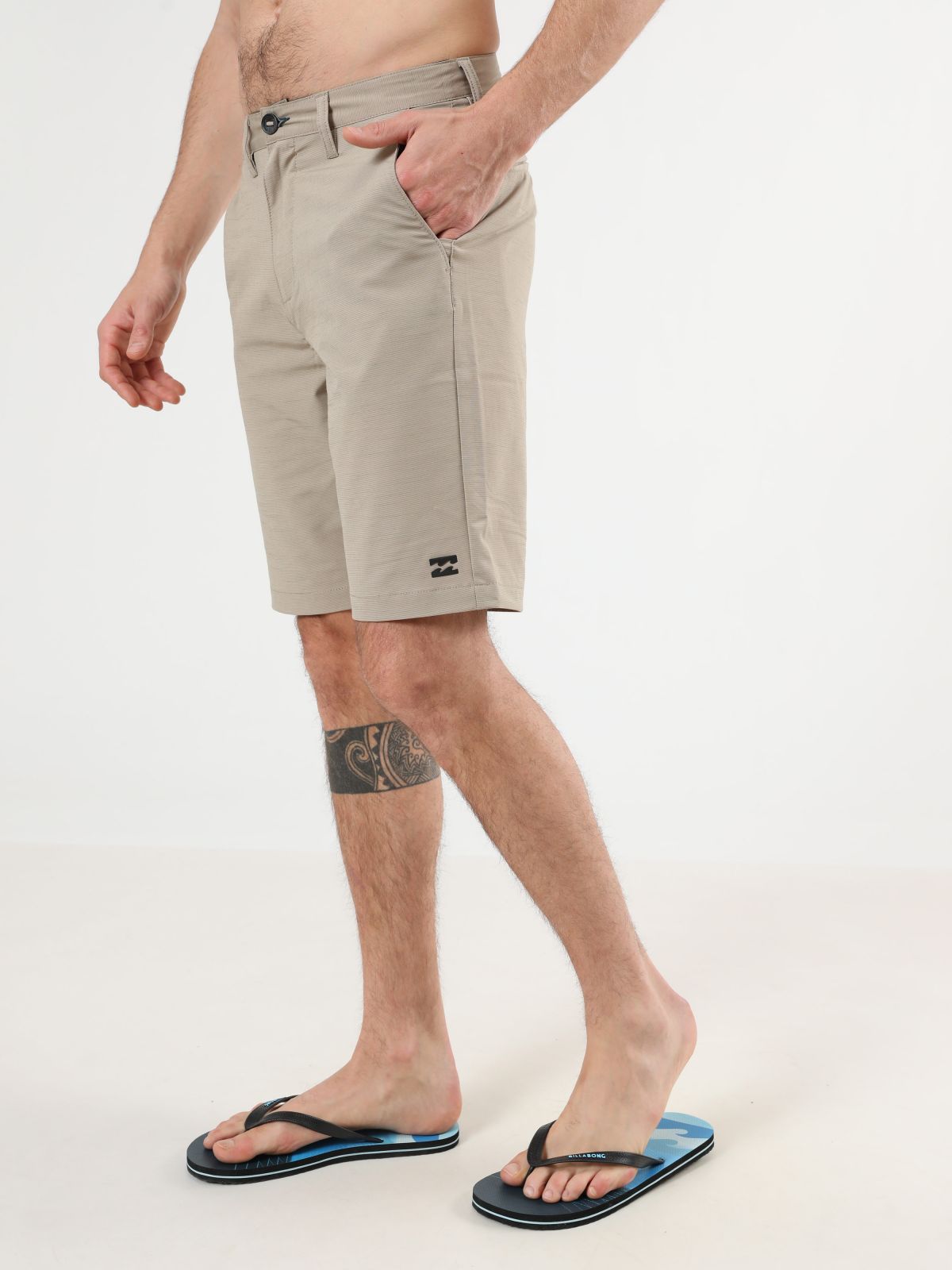  מכנסיים קצרים עם תבליט לוגו של BILLABONG