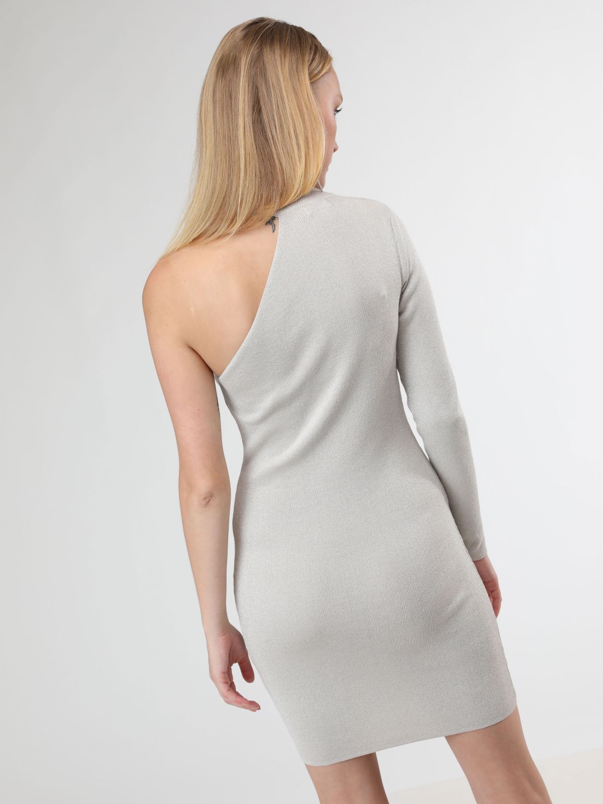  שמלת לורקס מיני וואן שולדר עם צווארון קולר של TERMINAL X