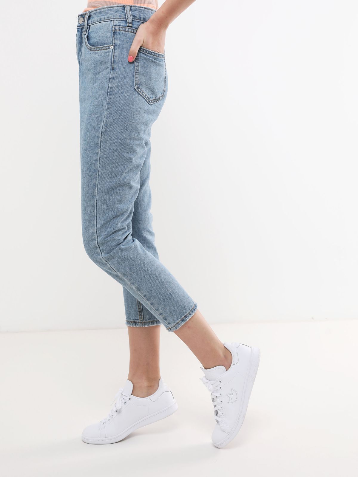  ג'ינס MOM בגזרת קרופ של TERMINAL X