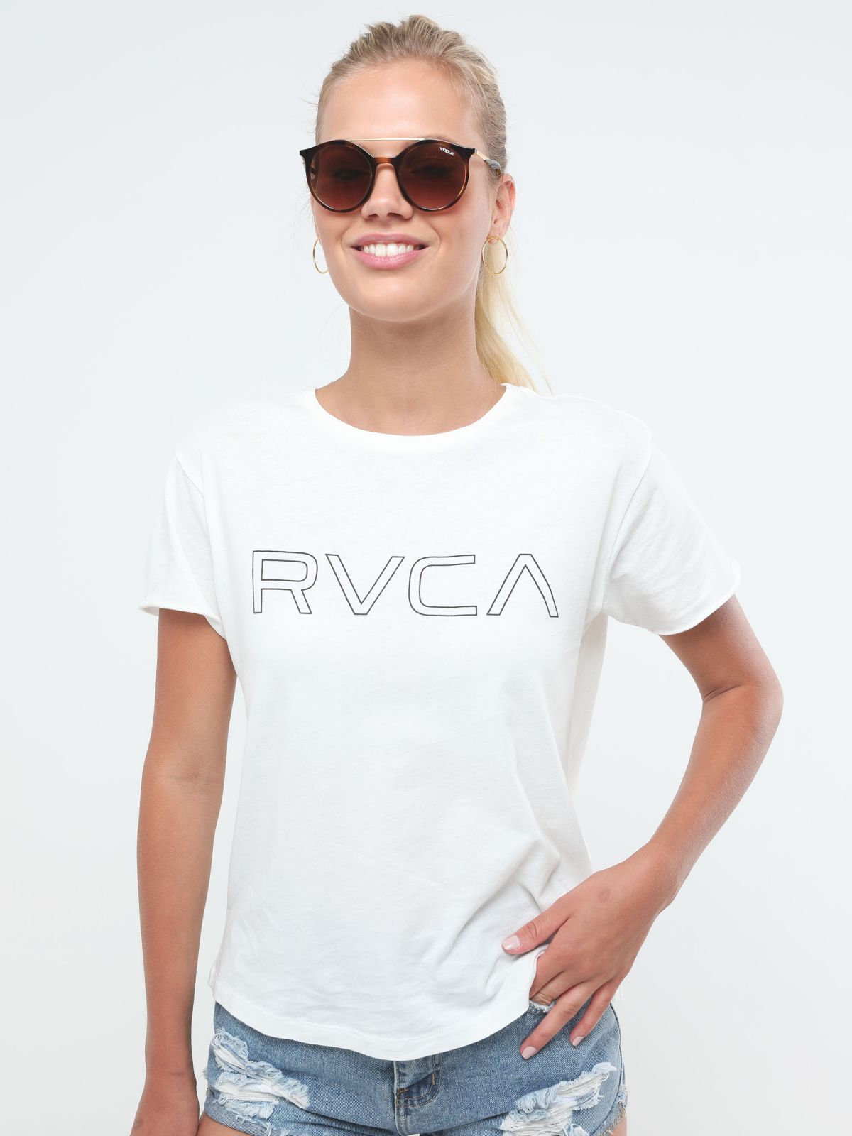  טי שירט לוגו של RVCA