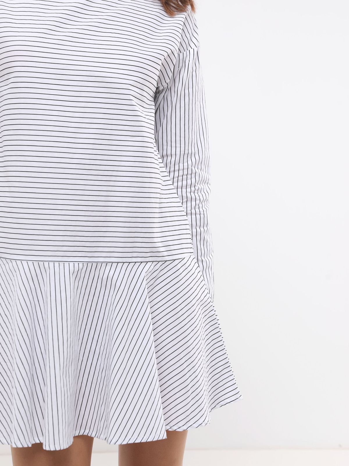 שמלת מיני פפלום בהדפס פסים של TERMINAL X