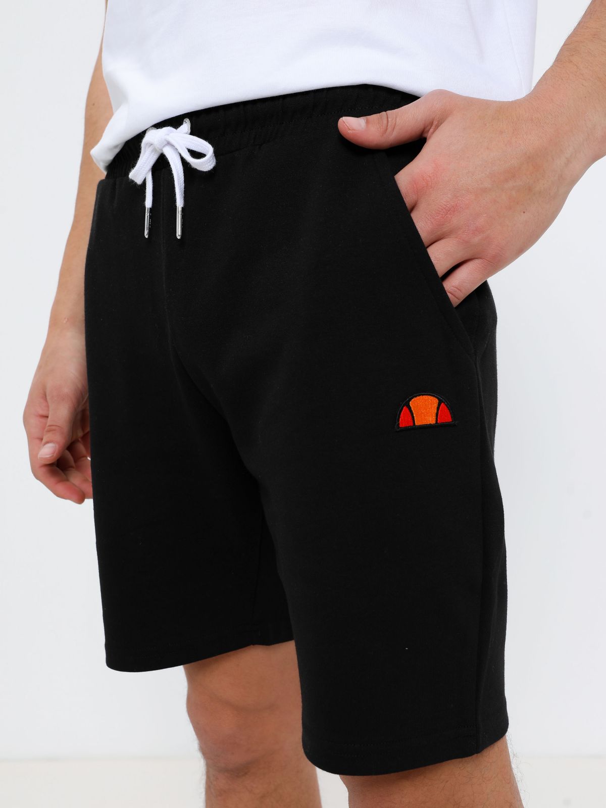  מכנסי טרנינג קצרים עם פאץ' לוגו של ELLESSE