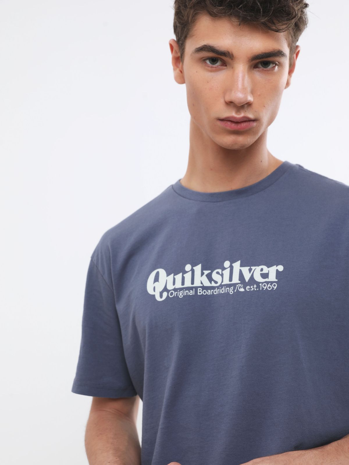  טי שירט עם הדפס לוגו של QUIKSILVER