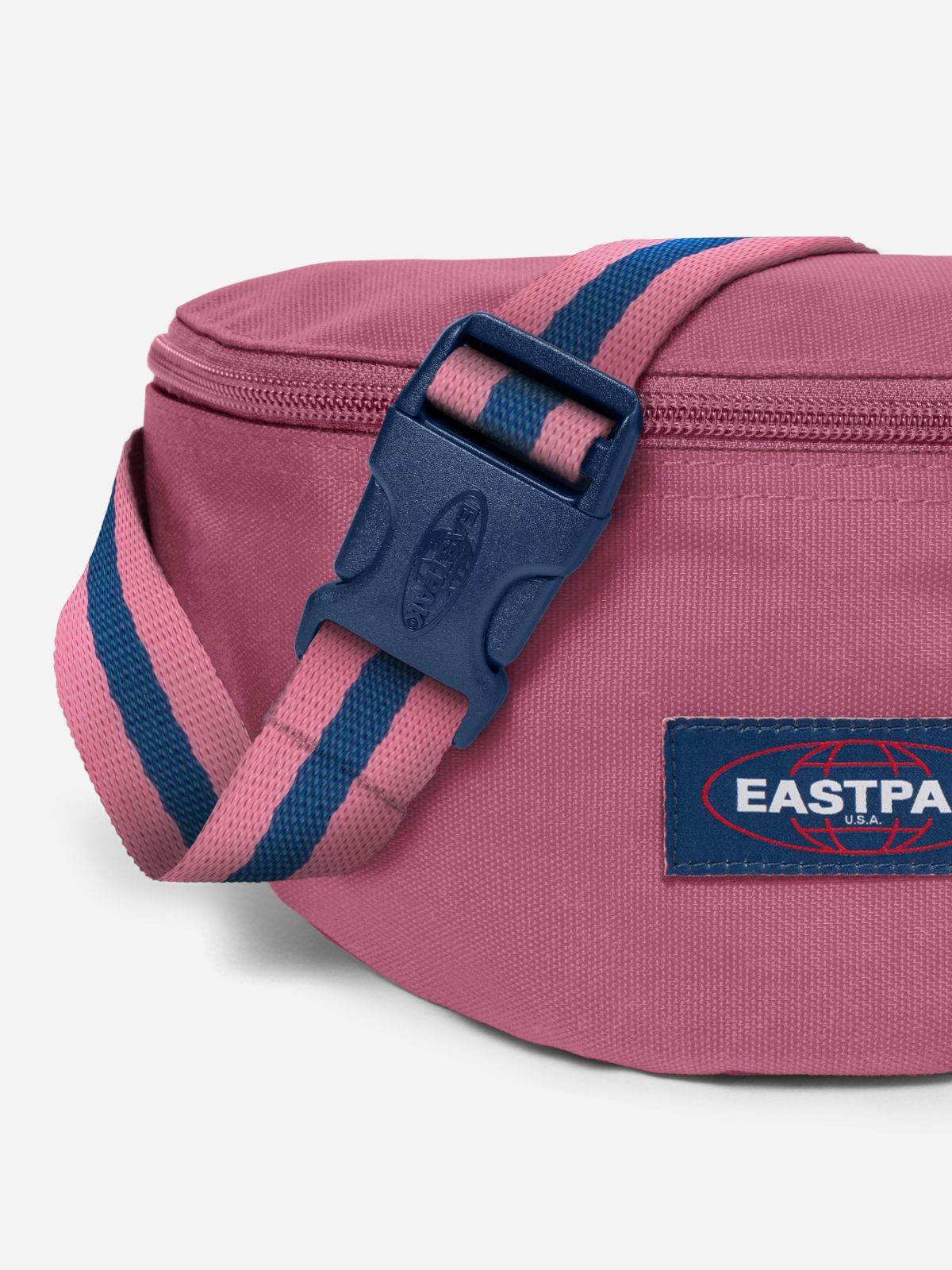  פאוץ' עם פאץ' לוגו של EASTPAK