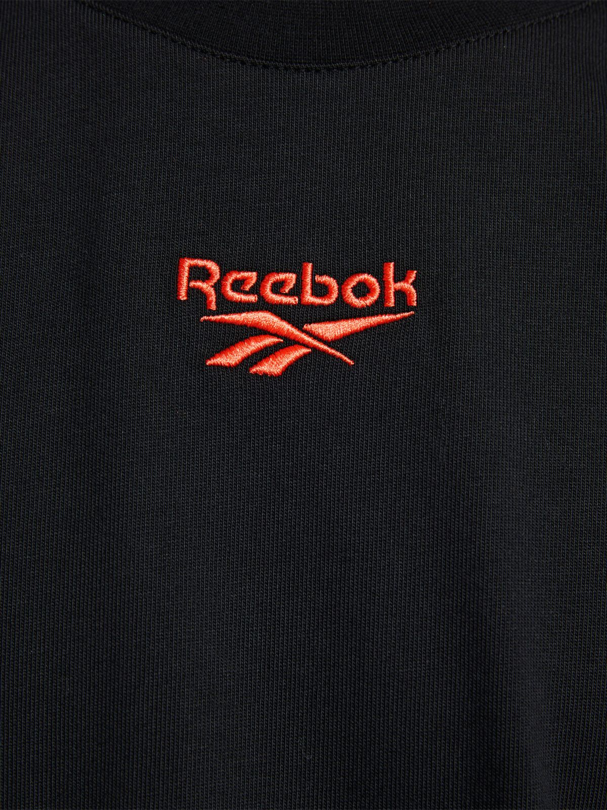  טי שירט עם הדפס לוגו של REEBOK
