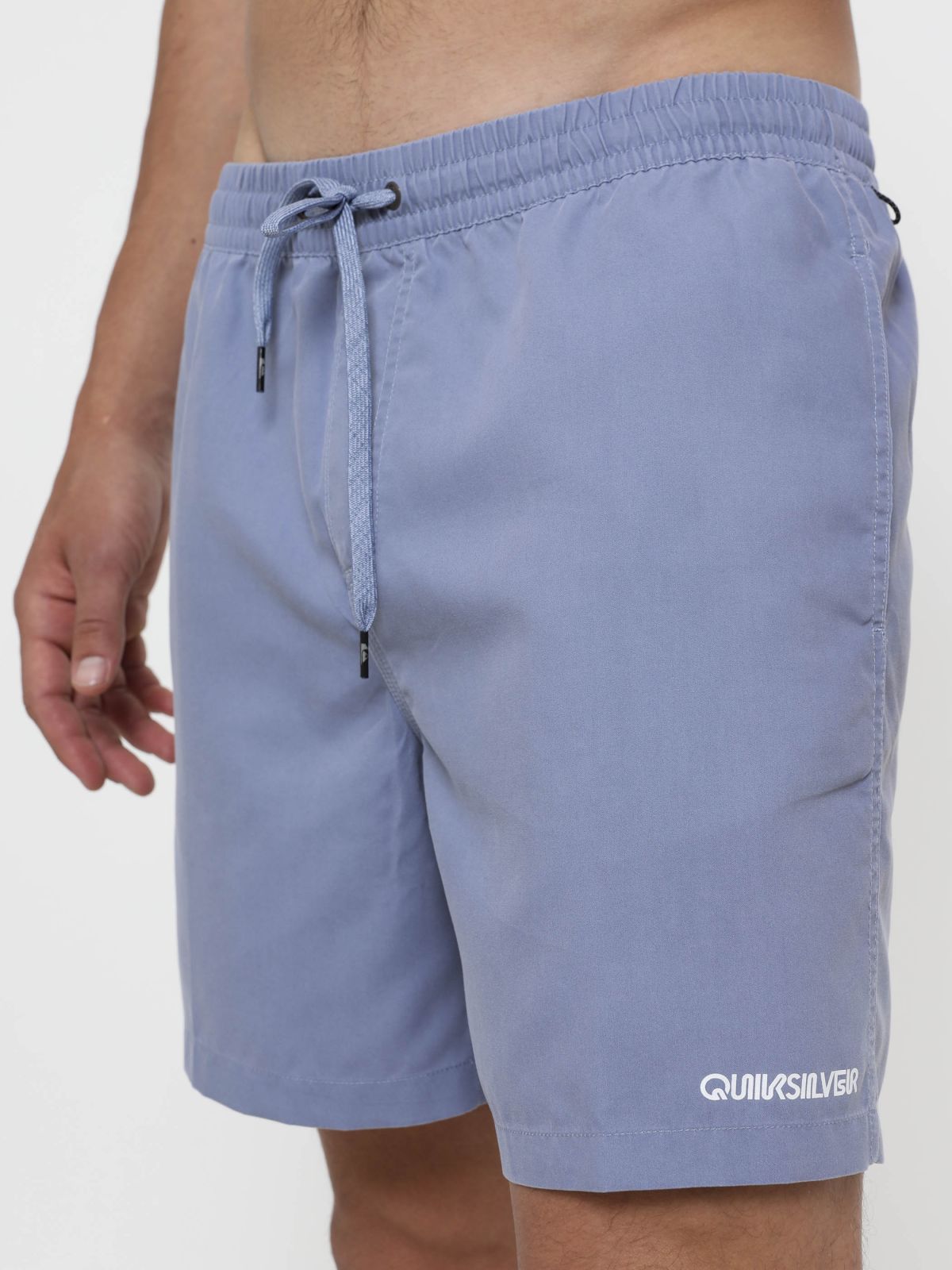  מכנסי בגד ים עם ווש ולוגו של QUIKSILVER