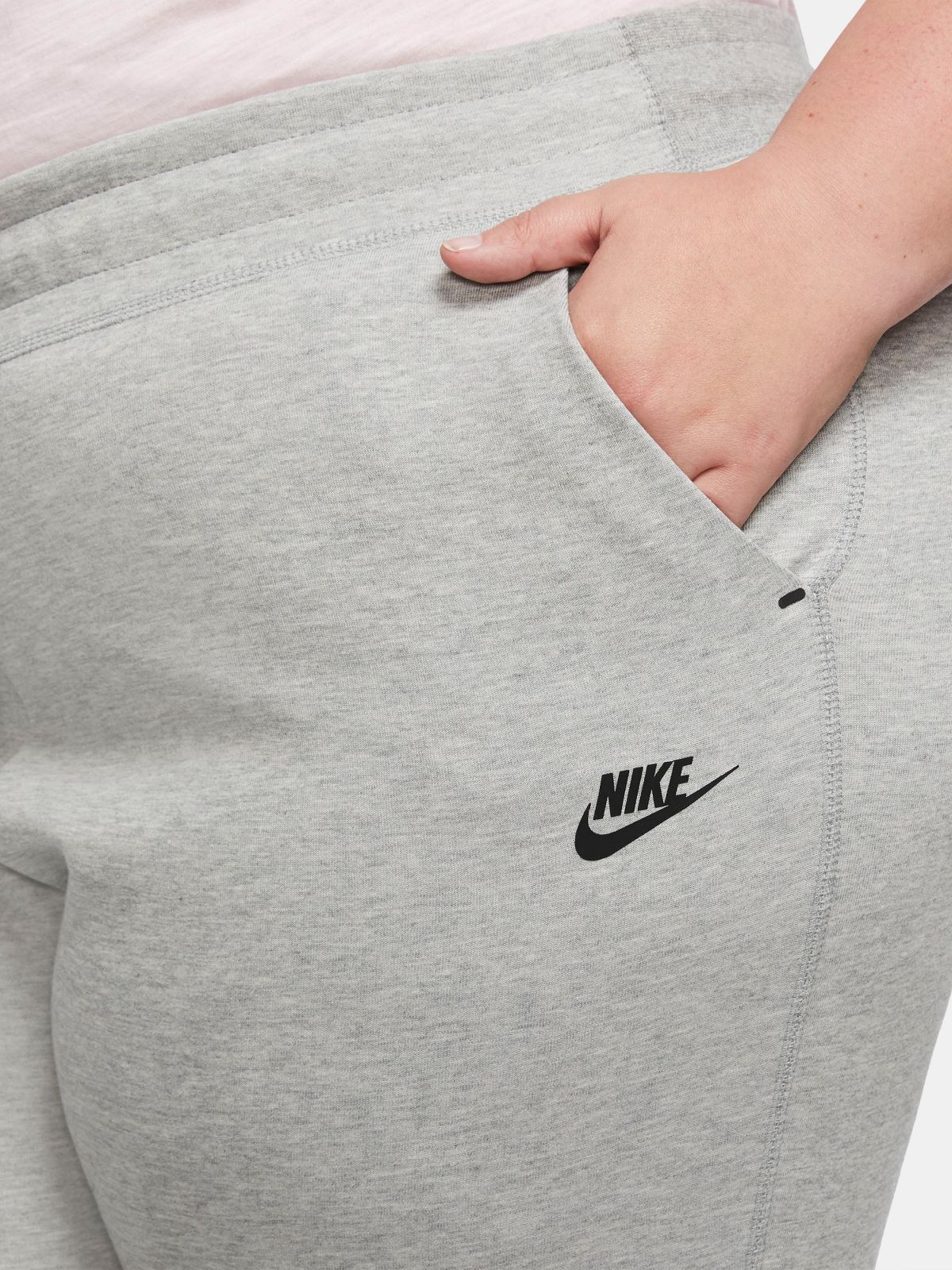  מכנסי טרנינג Plus Size / Sportswear Tech Fleece של NIKE