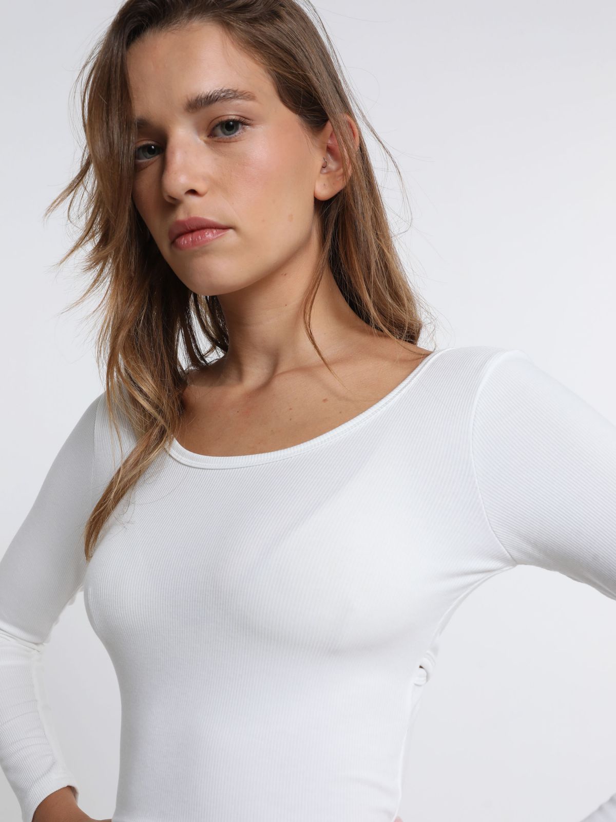  חולצת קרופ ריב עם איקס בגב של TERMINAL X