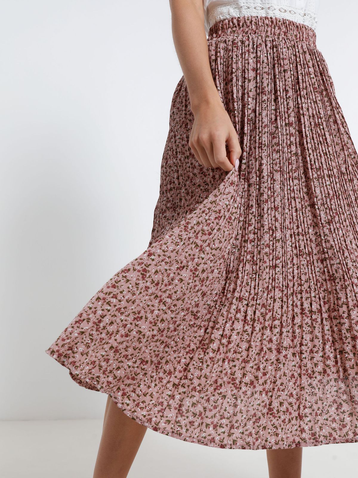  חצאית פליסה בהדפס פרחים של YANGA
