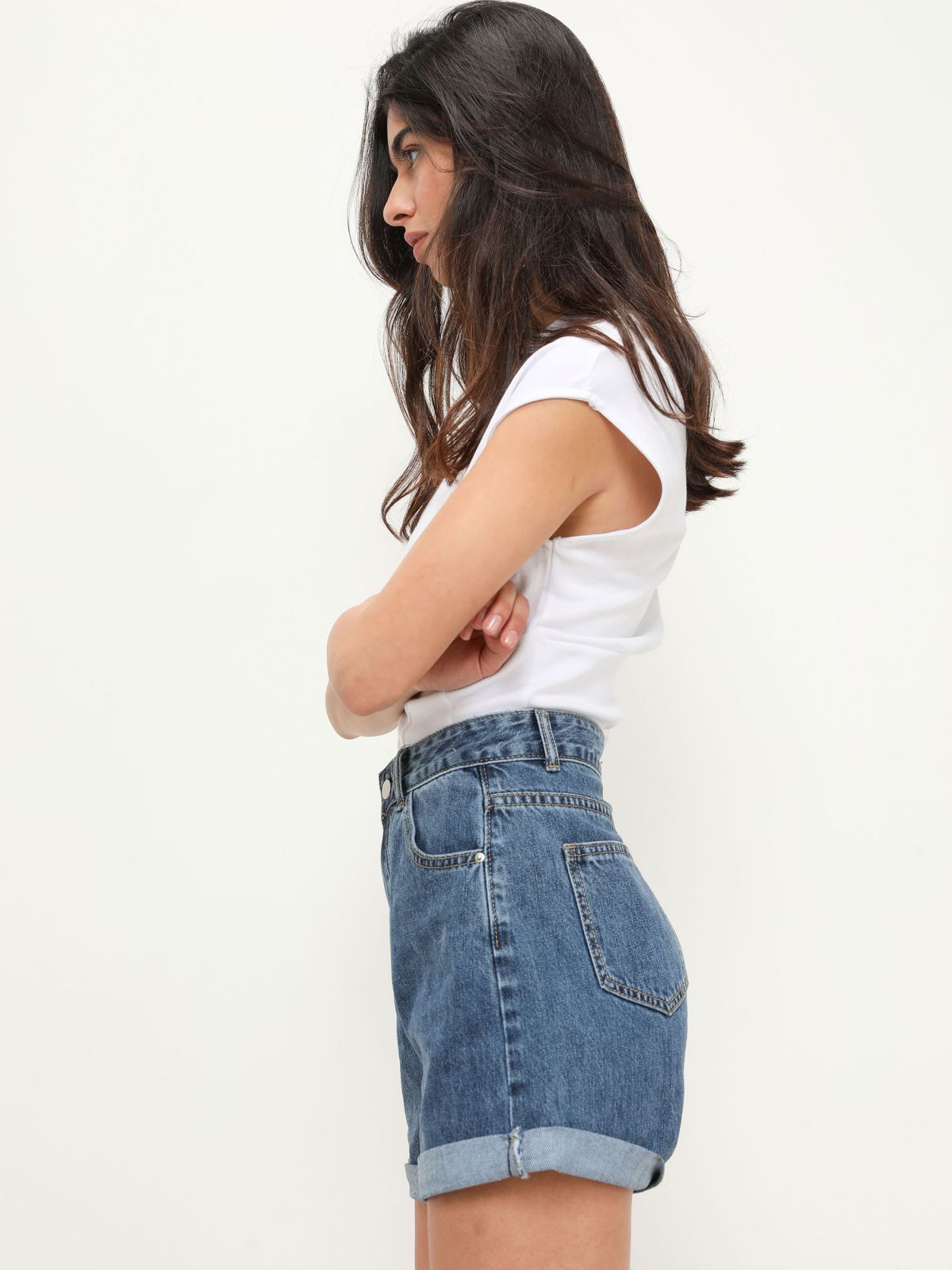 ג'ינס קצר בסיומת קיפול של TERMINAL X