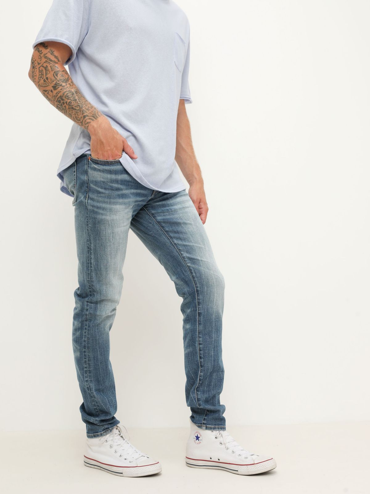  ג'ינס בגזרת Skinny עם שפשופים של AMERICAN EAGLE