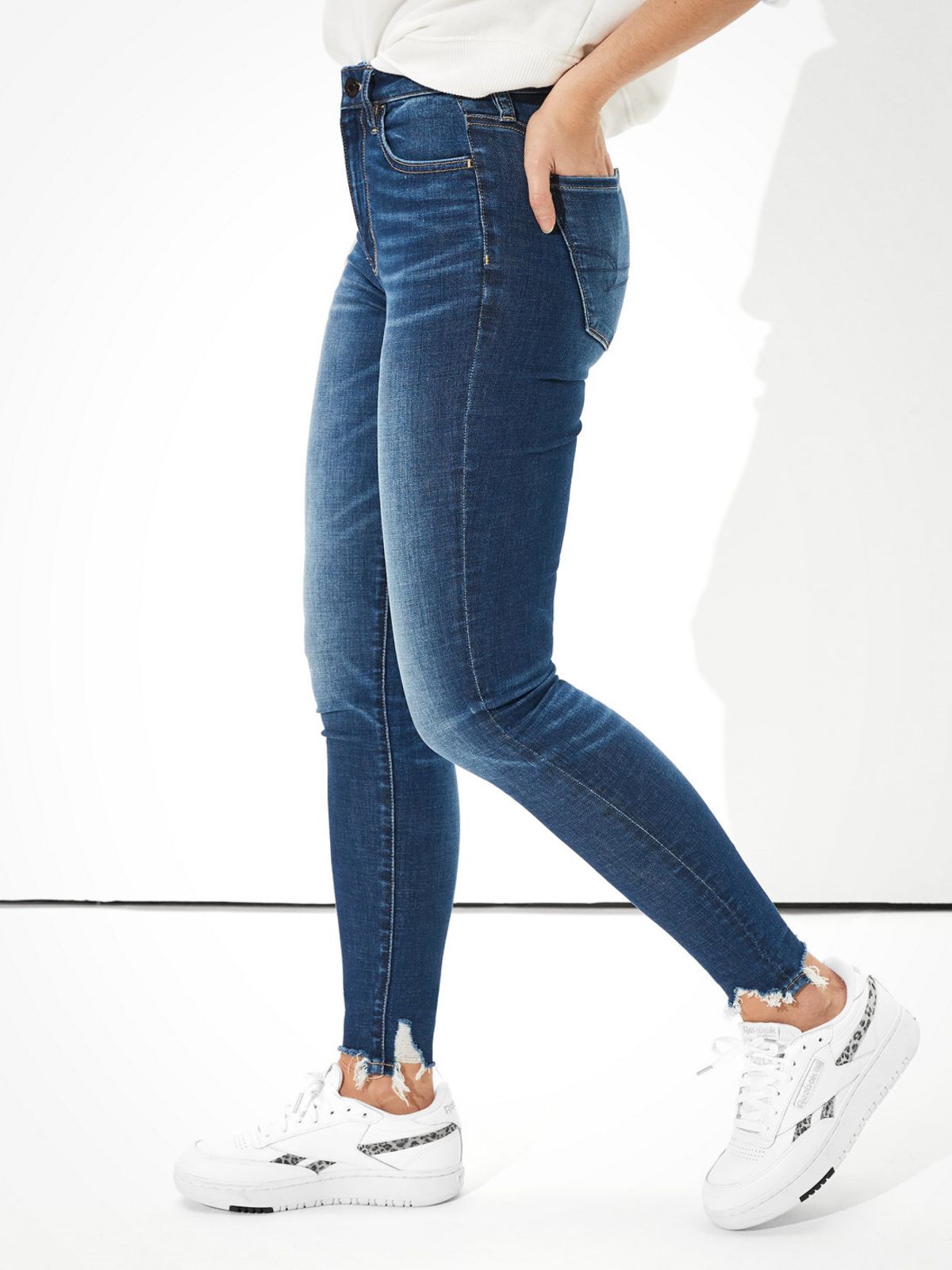  ג'ינס SUPER HI-RISE JEGGING של AMERICAN EAGLE